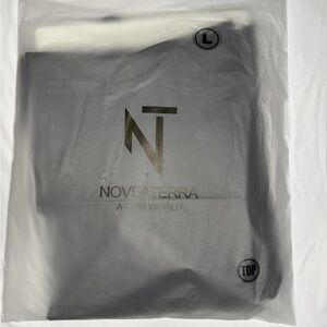 Noveaterra Men's Black Crew Neck T-Shirt